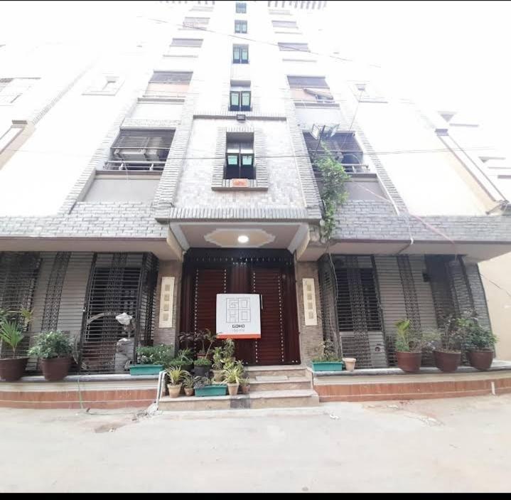 Luxury Living Rooms Near Agha Khan, Millennium, Nueplex Karachi Exterior foto